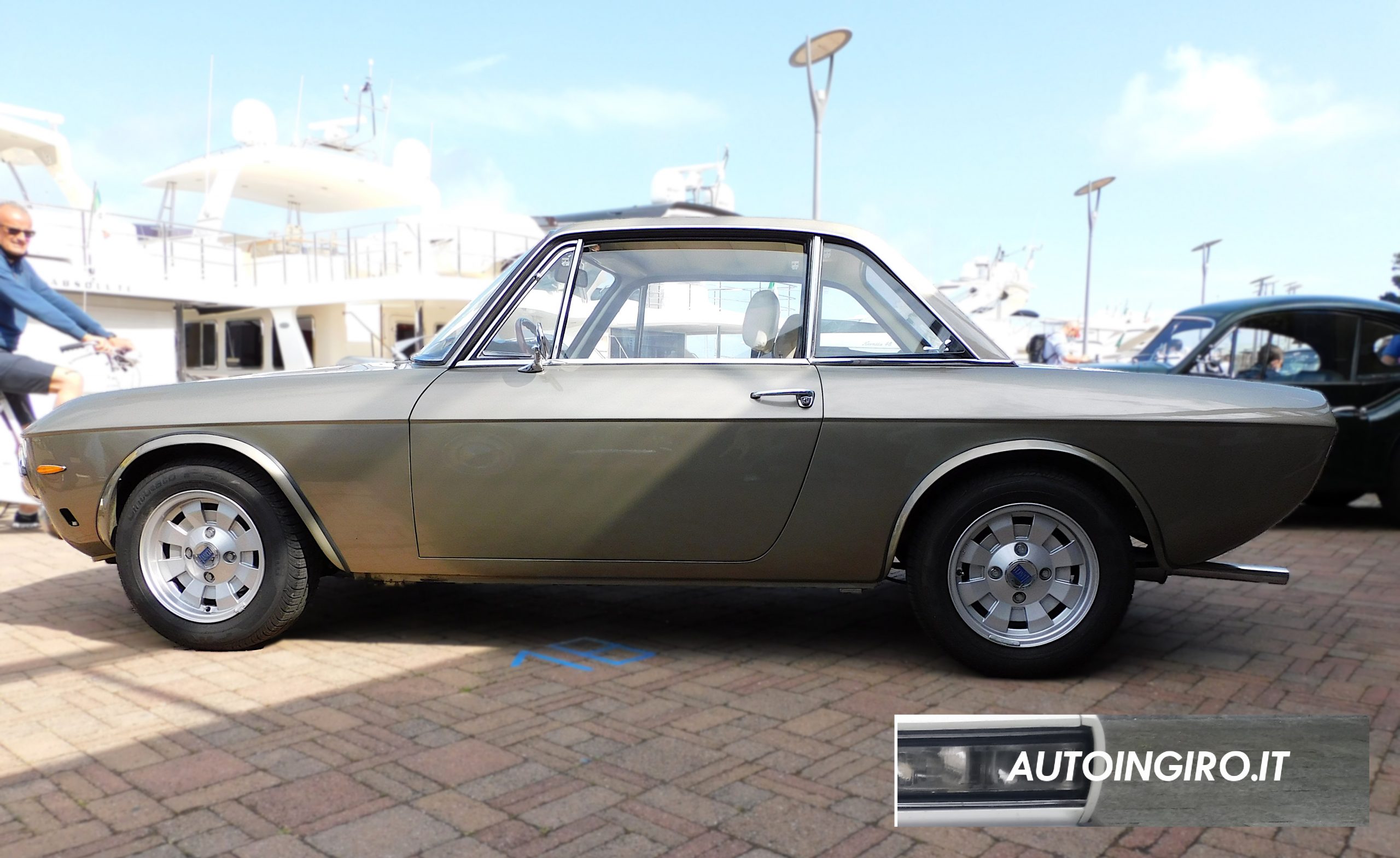 Vista laterale Lancia Fulvia Coup&egrave;